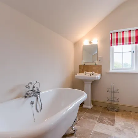 White Carlton Miniott